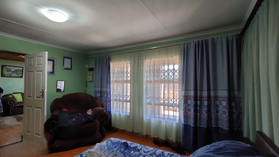 3 Bedroom Property for Sale in Zwide Eastern Cape